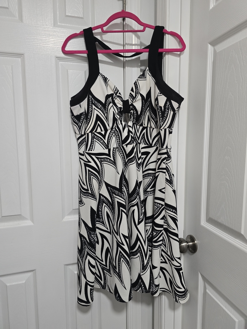 Plus Size Fashion to Figure Black & White Mini Dress with Bold Geometric Print